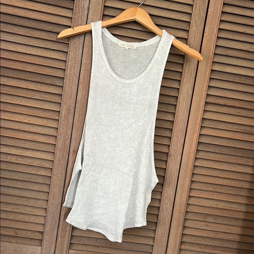 Women's Gray Sleeveless Top